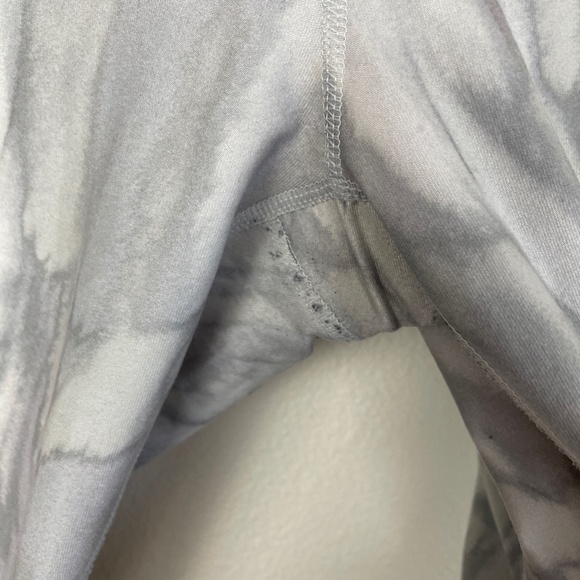 Nike marble crop leggings size XL // 1646 - Picture 2 of 6